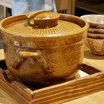 祇園 にし - イクラと鮭の炊き込みご飯