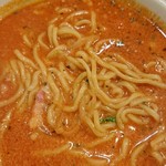 赤みそ家 太夫塚店 - 麺にチーズとトマトスープがよく絡みます