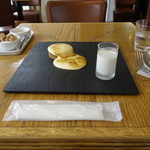 パティスリー・パリセヴェイユ - サクラのチップの香り/ビール（1400円）税込