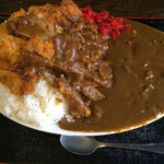 そば処 栄久庵 - 「3枚 カツ増し増しカレーラース」1,250円「ヨタ折り」800円。