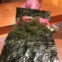 天寿し 京町店 - ねぎとろと海ぶどうの手巻き