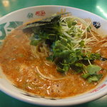 トンチン館 - ごまの風味が強い四川ラーメン