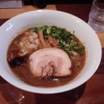 らーめん佳 - 玉ねぎはいいアクセント