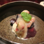 奈良 而今 - 29年9月　ビオレソリエス（佐賀黒無花果）、バニラアイス、赤ワインジュレ・無花果ソース