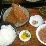 新亀食堂 - さんまフライ定食(500円)