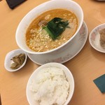 中華四川料理 飛鳥 - 170904月　神奈川　中華四川料理飛鳥　担々麺700円＋半ライス100円＋特製ジャンボシュウマイ120円