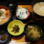 庄内庵 - 庄内風芋煮+海老玉丼