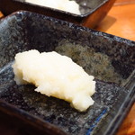 麺匠 八雲 - 無料提供のおろしニンニク