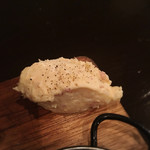 ミニヨンTOKYO - 燻製卵のポテサラ