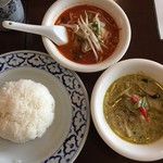 タイ料理アイヤラー - 