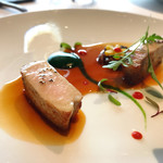 CROWN - 金華豚ロース肉のロティ/五穀米のリゾット/小松菜のピュレ/シンプルなジュ