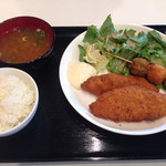 びわ湖食堂 きまぐれ - 白身魚のフライ定食 ¥800