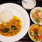 JASMINE THAI TERRACE - ソフトクラブシェル、スープ、サラダ