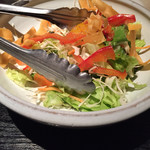 くいもの屋わん - お通しのサラダは普通に美味しかったよ。