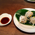 山のごはんよもぎ - （2017年7月）メイン
      とうもろこしのしゅうまい
      めっちゃボリューミーで食べ応えアリでした（≧∇≦）