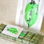 大滝茶屋 - 2017年7月　鮭3個鯖3個【675円】