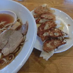 西村麺業 - 中華そば350円
