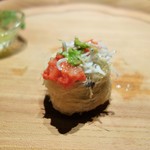 カモシヤ クスモト - 太刀魚のカダイフ、唐辛子ジェラート