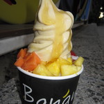 Banán - バナン･ボウル､リス･モア､カップ(後ろ)