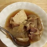 隠れ蔵 - お通しの肉豆腐、優しいお味！