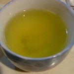 定園 - お母さんの温かい緑茶