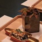 料理屋 真砂茶寮 - 柿の白和えと鱧の飯蒸