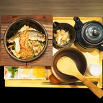 創作お茶漬け専門店 だよね。 - 生サンマの塩焼き茶漬け+いくら 1058円