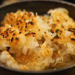 創作お茶漬け専門店 だよね。 - 生サンマの塩焼き茶漬け+いくら 1058円 のおこげ