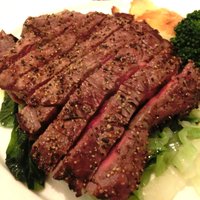神戸牛511 - 和牛・窯焼ステーキセット(120g) 1500円 の黒毛和牛の備長炭焼き