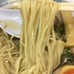 煮干鰮らーめん 圓 - 麺