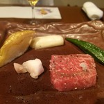 味すゞ亭 穏香 - 焼いてます