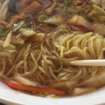 十二ケ月 - 少し硬めに茹でである麺。
