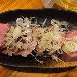 やきとん よし田 - たん刺し350円