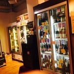 Tasting BAR - 近くにはすぐ売り場が