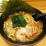 Yotsuya - ラーメン並。￥600(ランチタイム￥500)