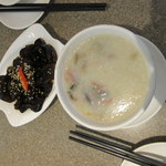 逸翠軒點心專門店 - 醋香小雲耳・皮蛋痩肉粥