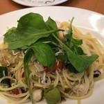 マガジーノ - シラスと小柱のパスタ