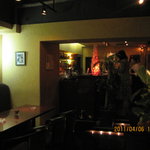 BAR  SAKAMOTO - 落ち着く明るさの店内