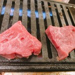 立喰い焼肉 治郎丸 - 