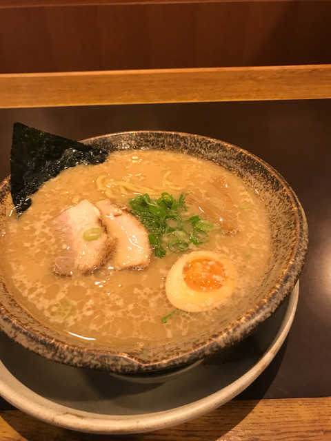 越後秘蔵麺 無尽蔵 ながおか家 えちごひぞうめん むじんぞう 長岡 ラーメン 食べログ