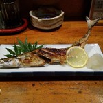 お食事処 青木 - 秋刀魚の塩焼
      