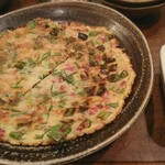 OKIRAKU - コンビーフハッシュのねぎ焼き