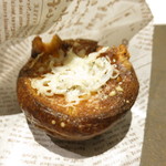 ラ ペ - ファーブルトン　シラスとラクレットチーズ