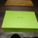 アコルドゥ - メニューシートの箱