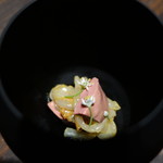 アコルドゥ - 大和鶏のレバーコンフィと生イカ