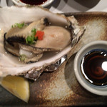 瀬戸内彩食 いづみ - 焼牡蠣（解禁初日）