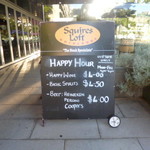 Squires Loft - 看板 ハッピーアワー