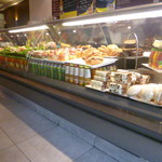 N.Lee Bakery Cafe - ショーケース 選ぶの大変^ ^