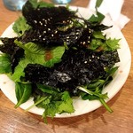 こめらく 贅沢な、お茶漬け日和。 - 韓国海苔たっぷりチョレギサラダ