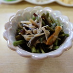 Mugitoro Tsutaya - 山菜盛り合わせ（５００円）
